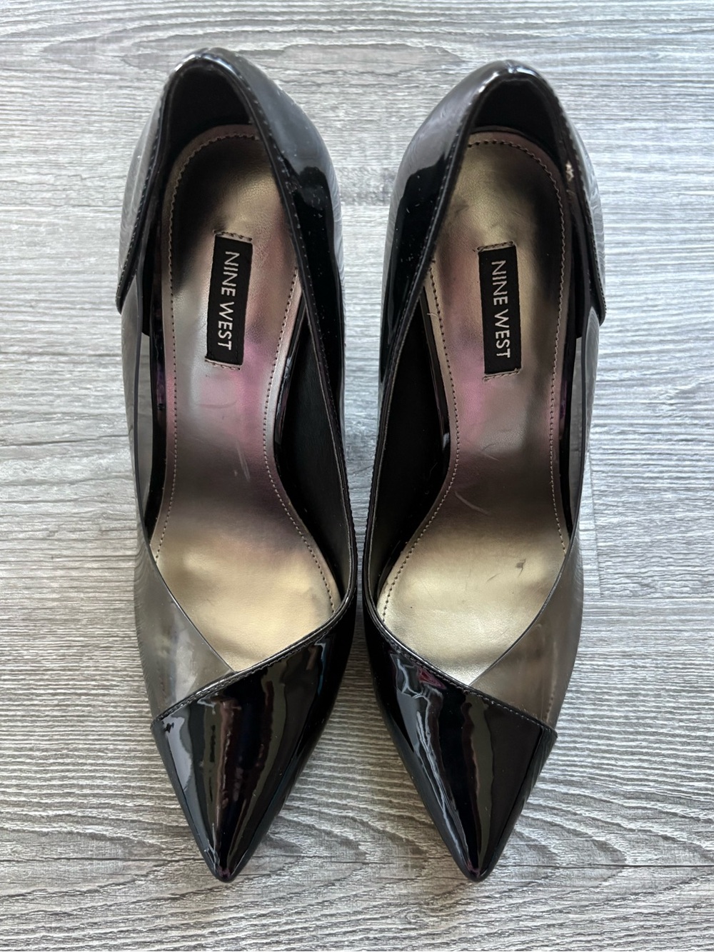 Nine West Black Patent Pointed Toe Pumps 
Size 9